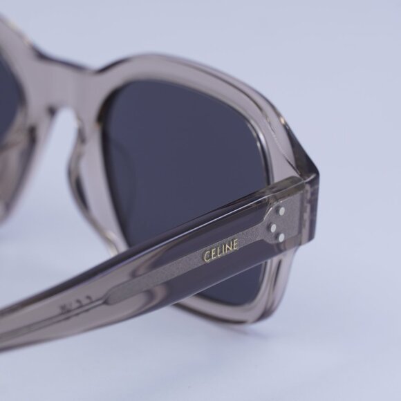 🕶️ New Celine CL40266U 59A Sunglasses - Transparent Taupe Frame, Smoke Lenses - Picture 6 of 10